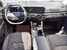 2026 Kia Sportage LX Advanced Safety, AWD Confidence & Modern Co - Photo 10
