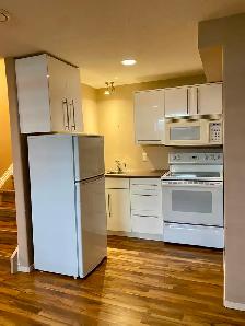 4 Bed 3.5 Bath Duplex for rent - Photo 8