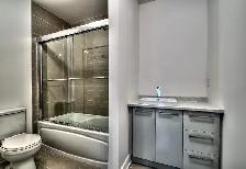 APPARTEMENT 3 1\2 NIVEAU TERRASSE   STATIONNEMENT PRIVÉ  CABANON - Photo 2