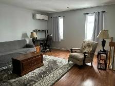 3 BEDROOM, 1 1/2 BATH - Photo 3