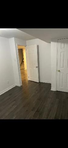 2 bedrooms   den basement near Humber College - Photo 2