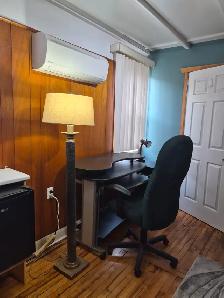 Efficiency room for rent - Photo 4