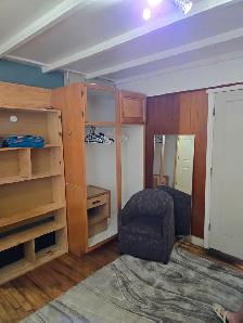 Efficiency room for rent - Photo 5