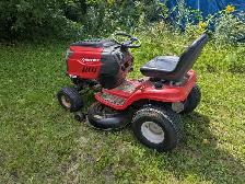 Riding Lawn Mower - Photo 2