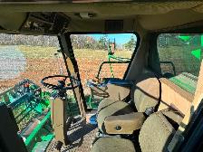 John Deere Combine - Photo 7