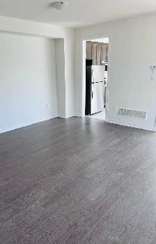 HOUSE FOR LEASE PRIME LOCATION OF BRAMPTON - 4 BEDS & 3 BATHS - Photo 3