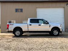 2019 Ford F-250 XLT FX4 6.2L - Photo 3