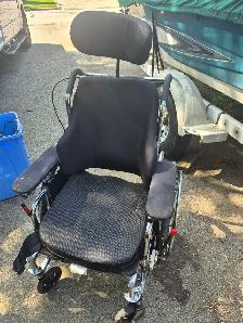 wheel chair - Photo 2