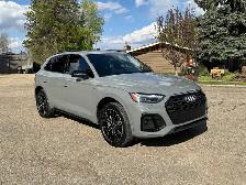 2021 Audi Q5 Technik - Clean and Fully Loaded - Private Sale!