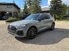 2021 Audi Q5 Technik - Clean and Fully Loaded - Private Sale! - Photo 3