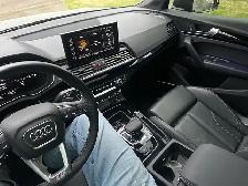 2021 Audi Q5 Technik - Clean and Fully Loaded - Private Sale! - Photo 4