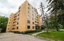333 Wellington Crescent - Renovated 2 Bedroom - Photo 7