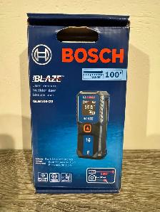 New! BOSCH GLM100-23 100ft Laser Measure with Backlit Display - Photo 2