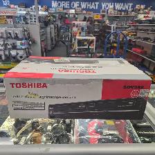 NEW Toshiba SDV398 DVD/VCR Combo Player @ Cashopolis!!