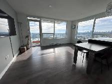 2-Bedroom Sub-Penthouse River Views New Westminster Waterfront