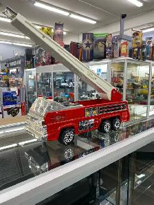 VIntage Tonka 13203 Firetruck w/Ladder - Photo 2