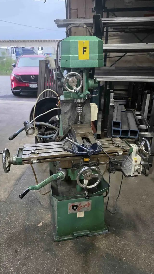 Grizzly A1SA Milling Machine (120V/1PH)