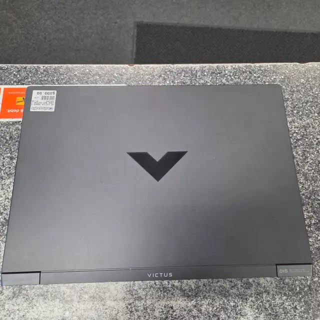 HP Victus 15-fa2040ca Gaming Laptop @ Cashopolis!!