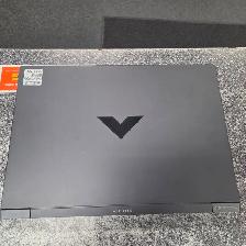 HP Victus 15-fa2040ca Gaming Laptop @ Cashopolis!!