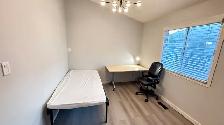3min walk from Fanshawe college - 3private rooms - Photo 2