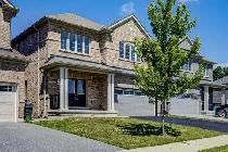 Beautiful Home 3063 SF for Sale 5b / 3.5 b $699,800