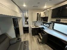 2025 Keystone Arcadia 25SRD, COUPLES UNIT, TANDEM TOWABLE. - Photo 6