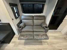 2025 Keystone Arcadia 25SRD, COUPLES UNIT, TANDEM TOWABLE. - Photo 21