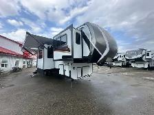 25 Avalanche 346FL FRONT LIVING SEASONAL BLOWOUT CLEARANCE SALE