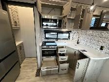 25 Avalanche 346FL FRONT LIVING SEASONAL BLOWOUT CLEARANCE SALE - Photo 30