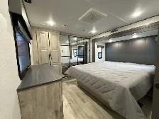 25 Avalanche 346FL FRONT LIVING SEASONAL BLOWOUT CLEARANCE SALE - Photo 32