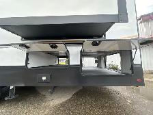 25 Avalanche 346FL FRONT LIVING SEASONAL BLOWOUT CLEARANCE SALE - Photo 38