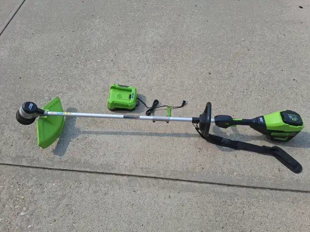 Greenworks 80Volt Sting Trimmer80 volt String Trimmer, 4Ah Batt