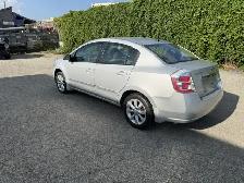 2010 Nissan Sentra - Photo 5