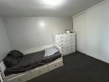2 BEDROOM APARTMENT - LARGE, CLEAN & BRIGHT – ON Oct /Nov1 /2026 - Photo 6