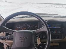 1999 Chevy Suburban - Photo 8