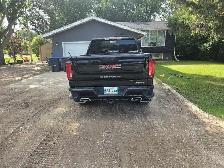 2024 Sierra AT4 - Photo 2