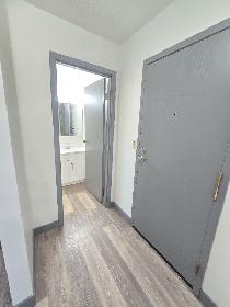 Spacious One bedroom One bathroom  on South Hill Available Now - Photo 3