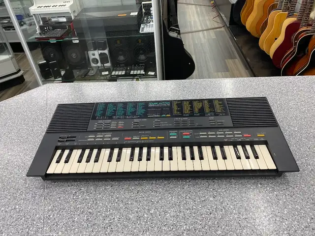Yamaha PSS-480 Keyboard