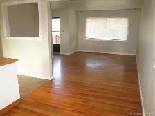 Main Floor 3 Bedroom WITH GARAGE! - Photo 7