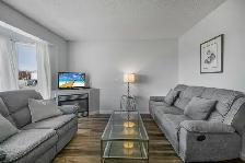 Strathmore Condo Spacious Ground floor unit, 2 Bedroom, Pets ok
