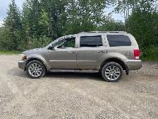 Aspen SUV - Photo 2