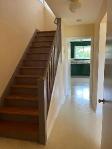 Beautiful 3-Bedroom Home for Rent in McKellar Park - Photo 2
