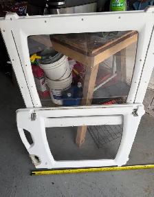 Baby Gate (27' - 44') Adjustable - Photo 8