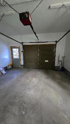 ALEXANDRIA upper level apartment - Photo 10