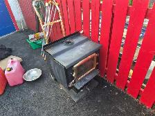 Indoor woodboarding, stove - Photo 2