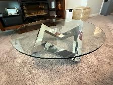 Contemporary Nuevo Como Glass Top Coffee Table