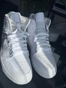 Air Jordan 1 Mid - Photo 7