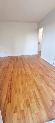 Ahuntsic-Cartierville location 5 1/2, 3 chambres avec electros - Photo 9