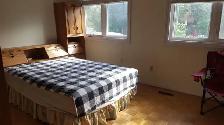 Extra-large private master bedroom, minutes from Yonge