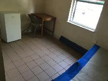 $488 Room with Own Address & Mailbox Facing Metro Place St Henri - Photo 2